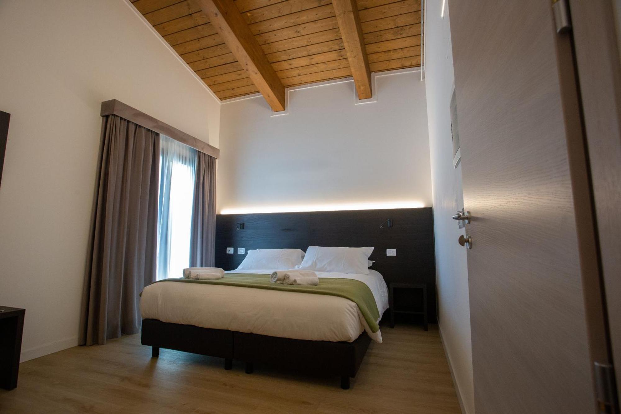Hotel Il Castagneto Amatrice Exterior foto
