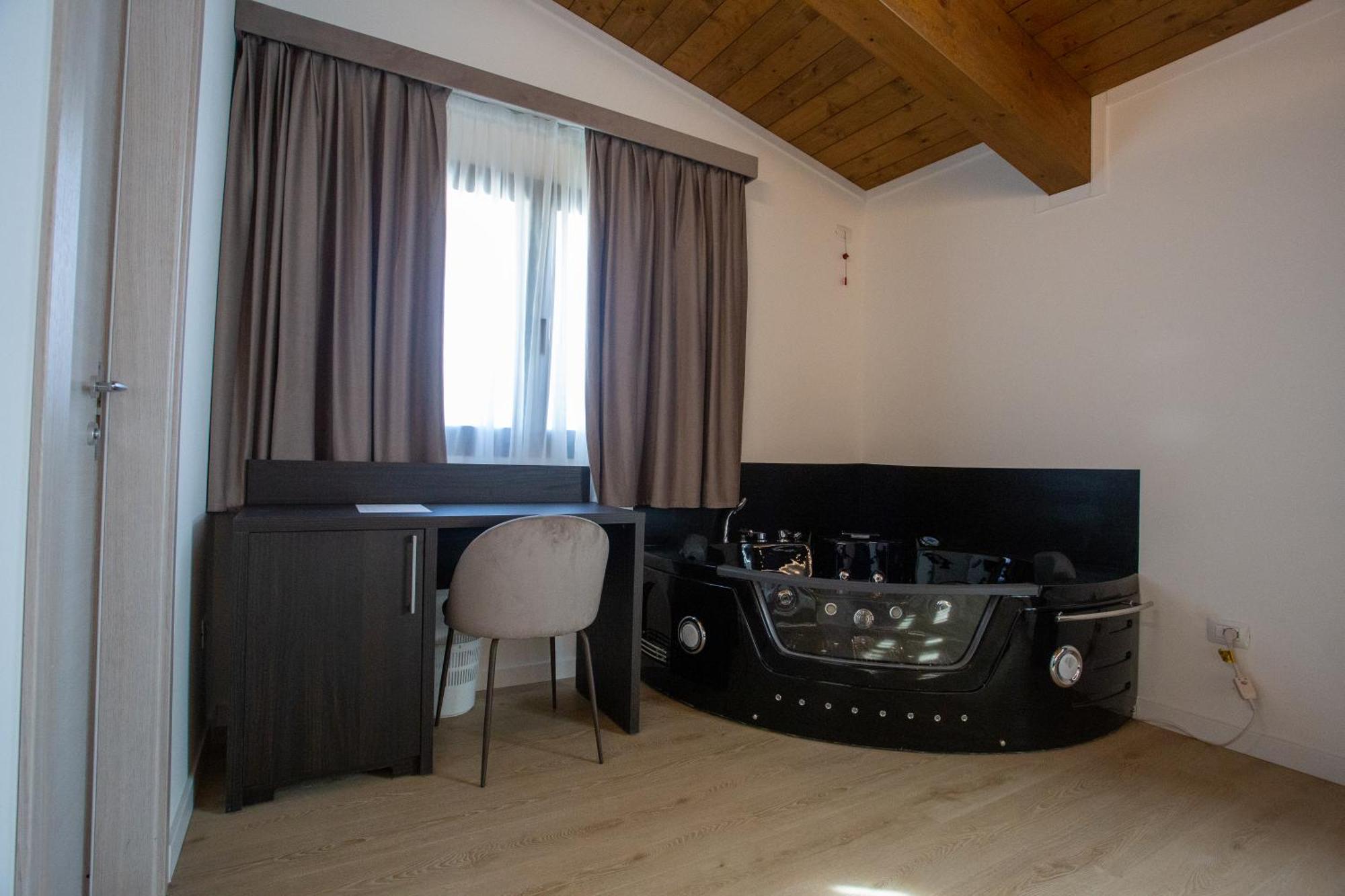 Hotel Il Castagneto Amatrice Exterior foto